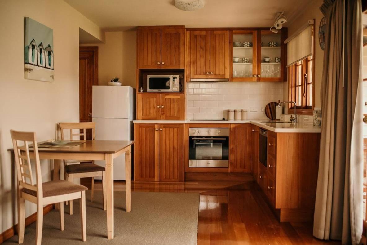 Otago Cottage Hobart Exterior photo
